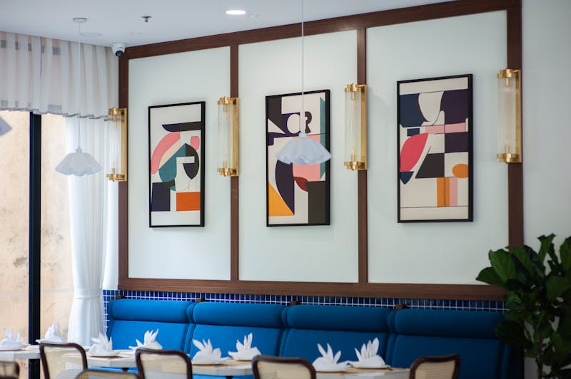 Dions franchise restaurant interior